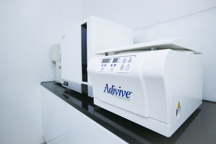 system Adivive i Celltibator - aparatura medyczna do przeszczepów tłuszczu i komórek macierzystych